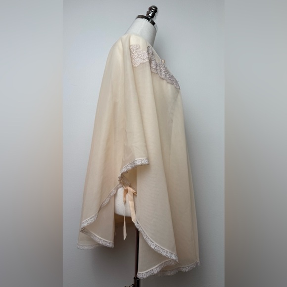 Vintage 60’s Mistee Peach Nylon Sheer Bed Cape Jacket Lingerie Medium - Picture 3 of 14